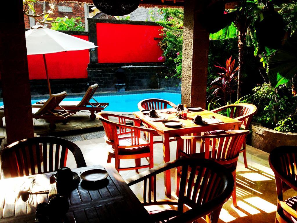 Ellies Hotel Nusa Dua  Exterior photo